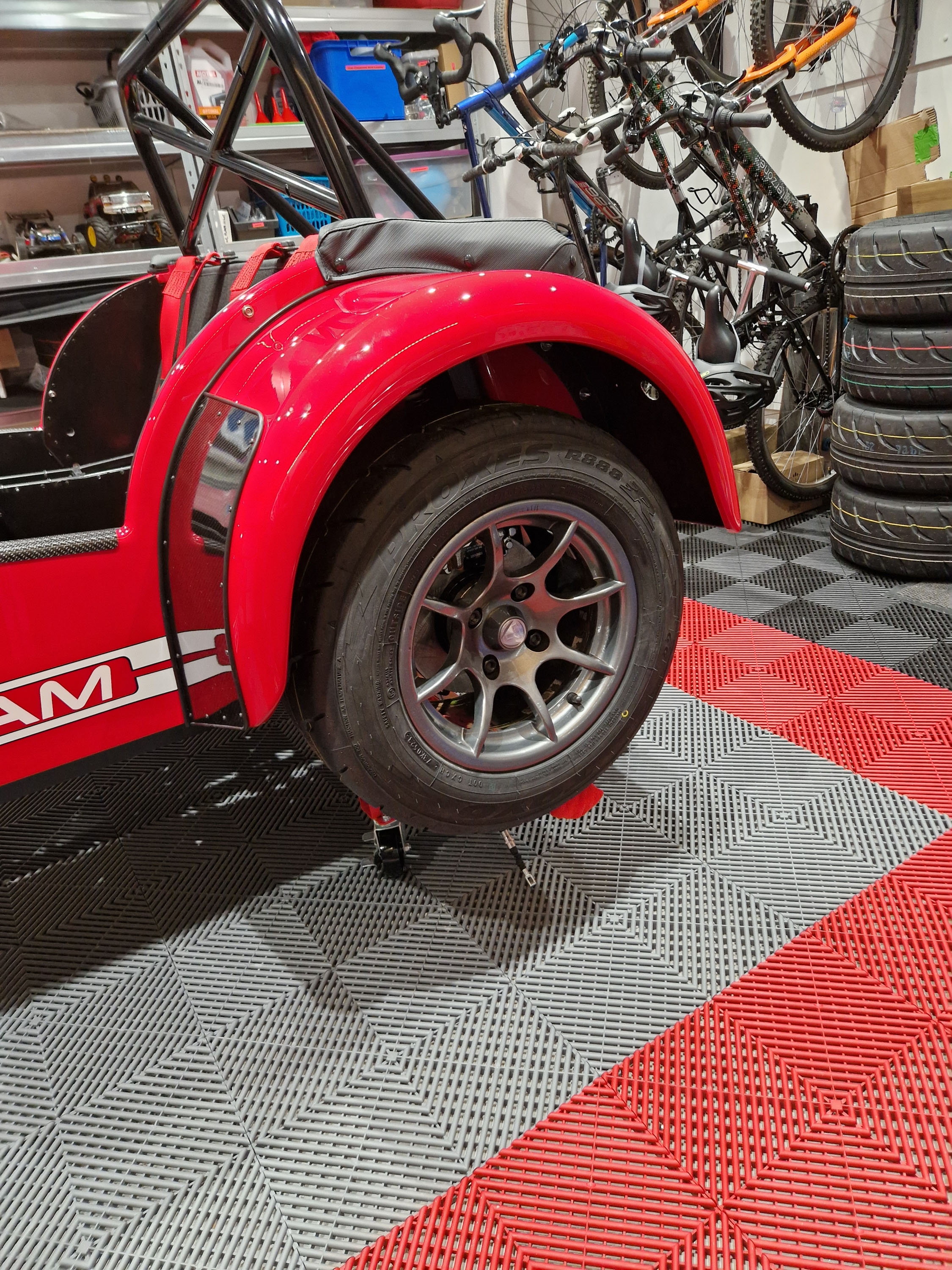 Rear Wings | Caterham 420R SV Build Blog